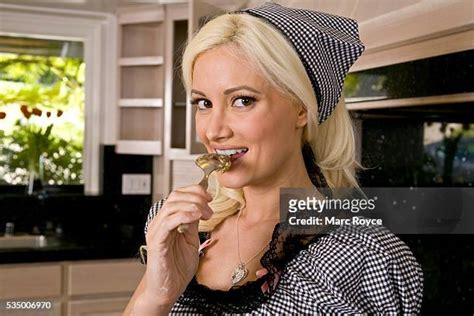 10,638 Holly Madison Images Stock Photos & High